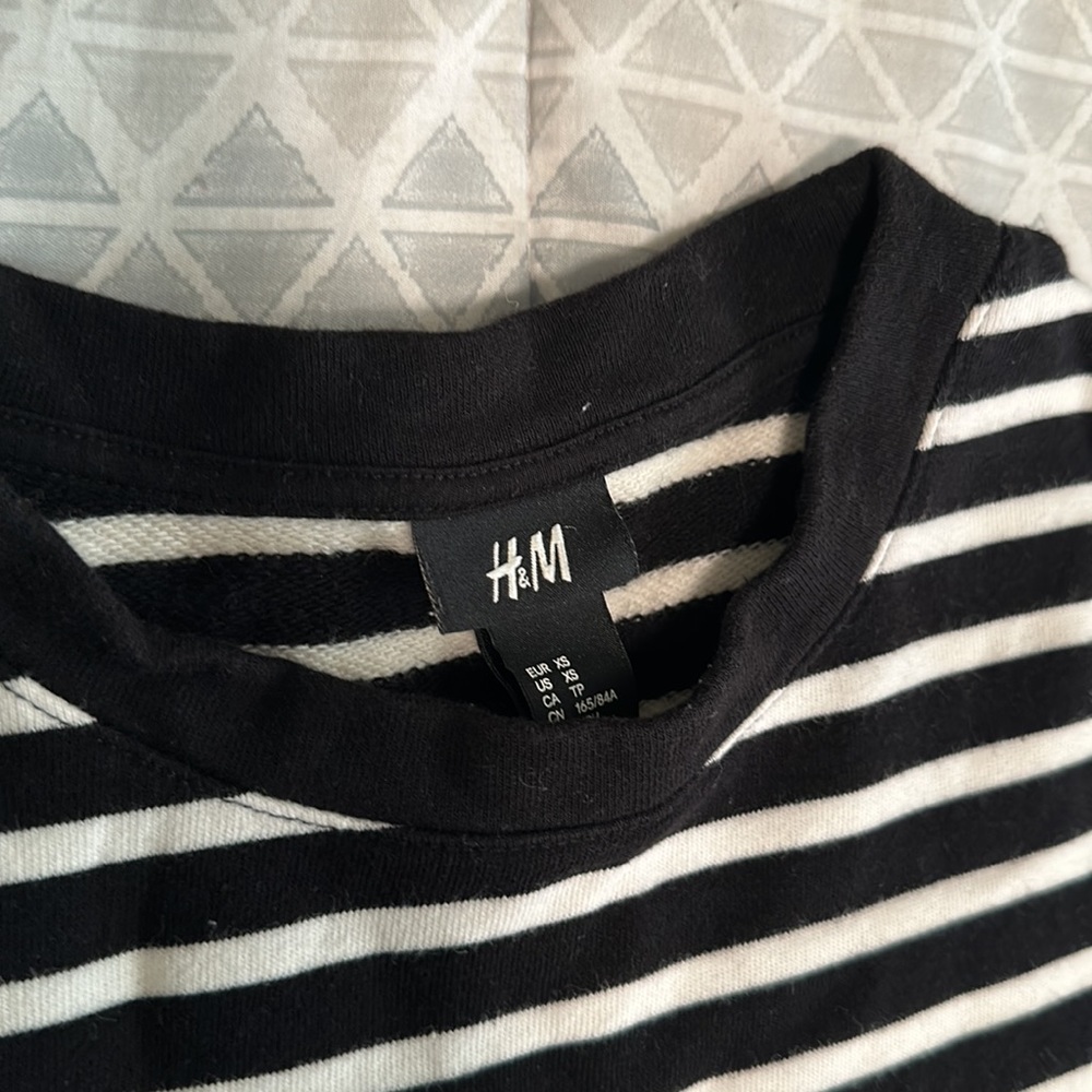 H&M - Picture 2 of 4